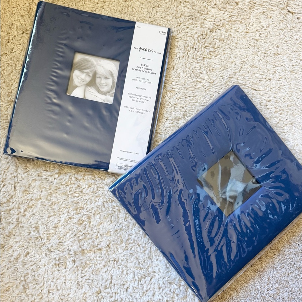 2 New never used scrapbooks!